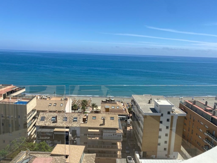 Ático con vistas impresionantes en Fuengirola