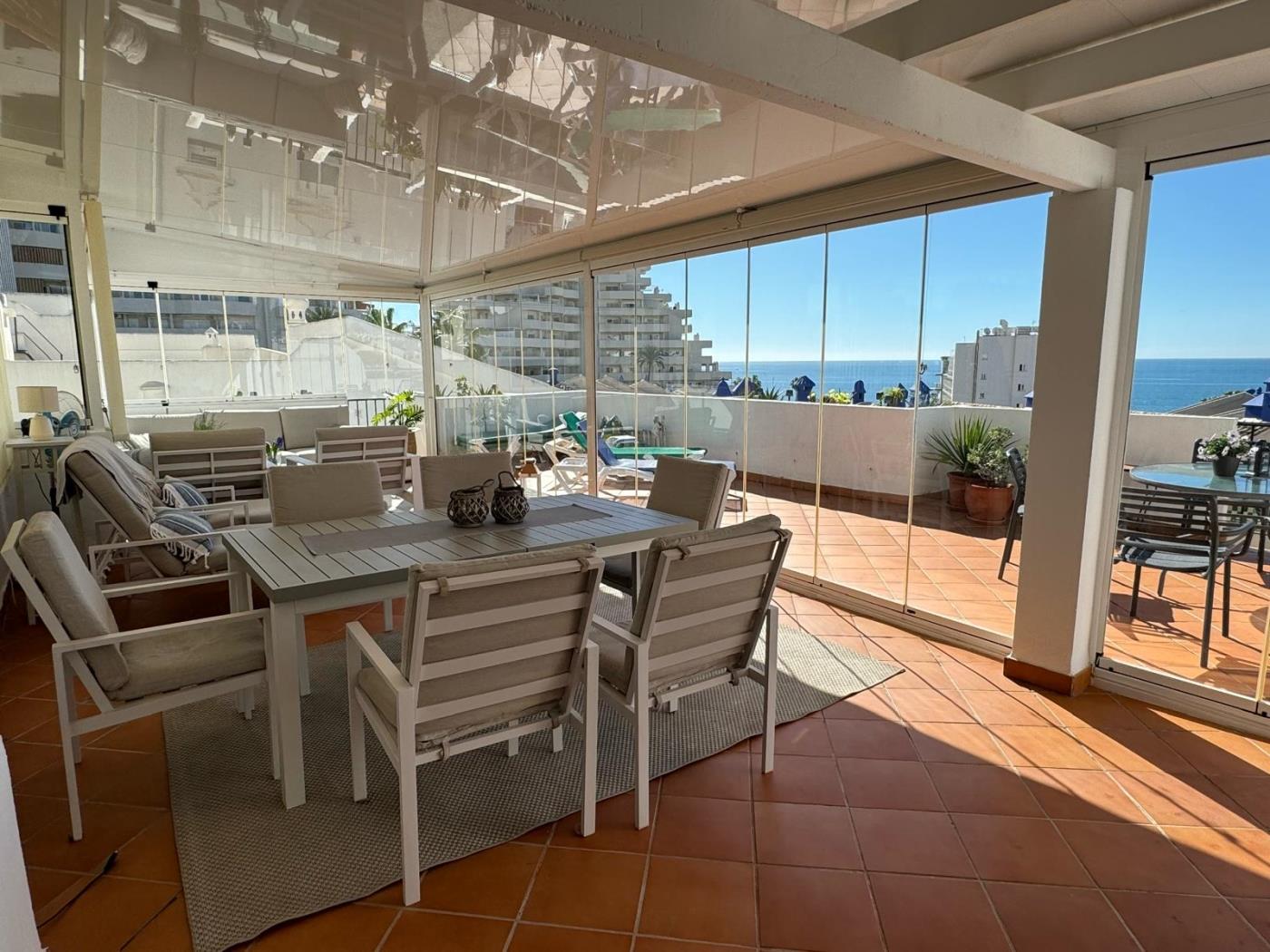 2 chambres avec vue imprenable sur la mer à Benalmádena