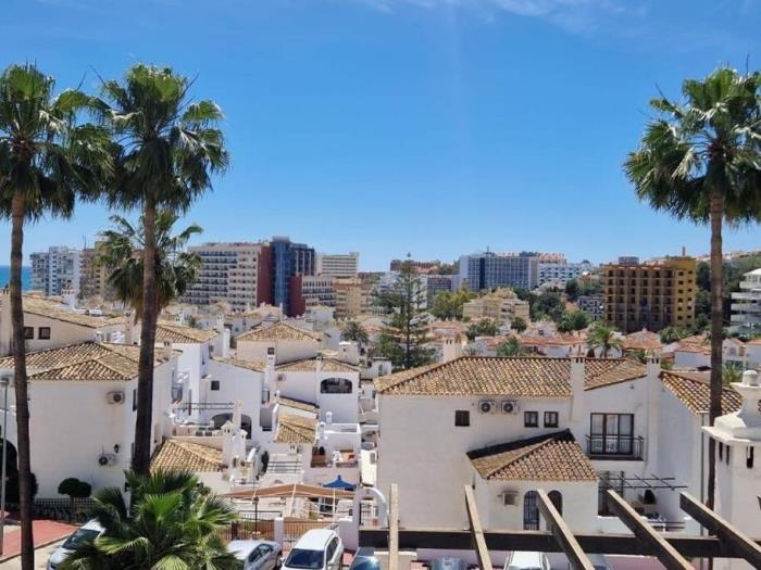 Charmant Pueblo Evita avec 2 lits à Benalmádena