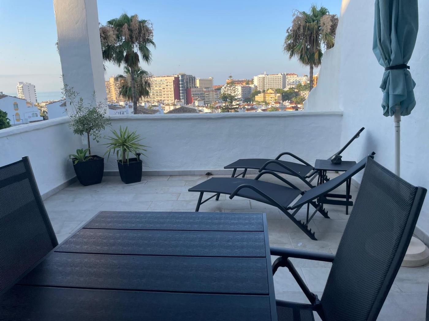 Charmant Pueblo Evita avec 2 lits à Benalmádena