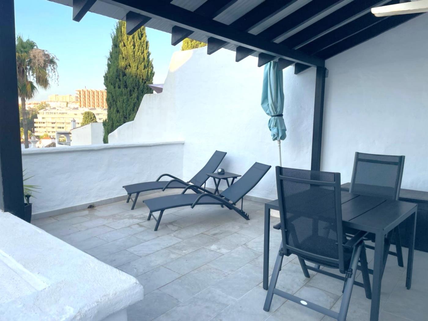 Charmant Pueblo Evita avec 2 lits à Benalmádena