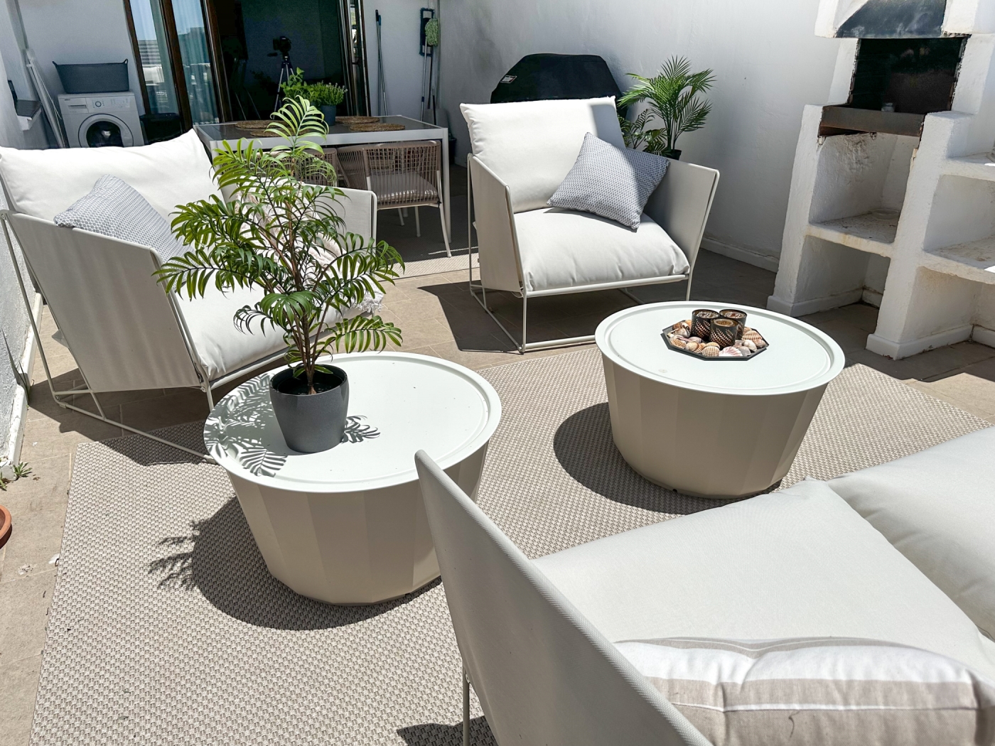 Elegante apartamento de 2 dormitorios con preciosas vistas. en Benalmádena