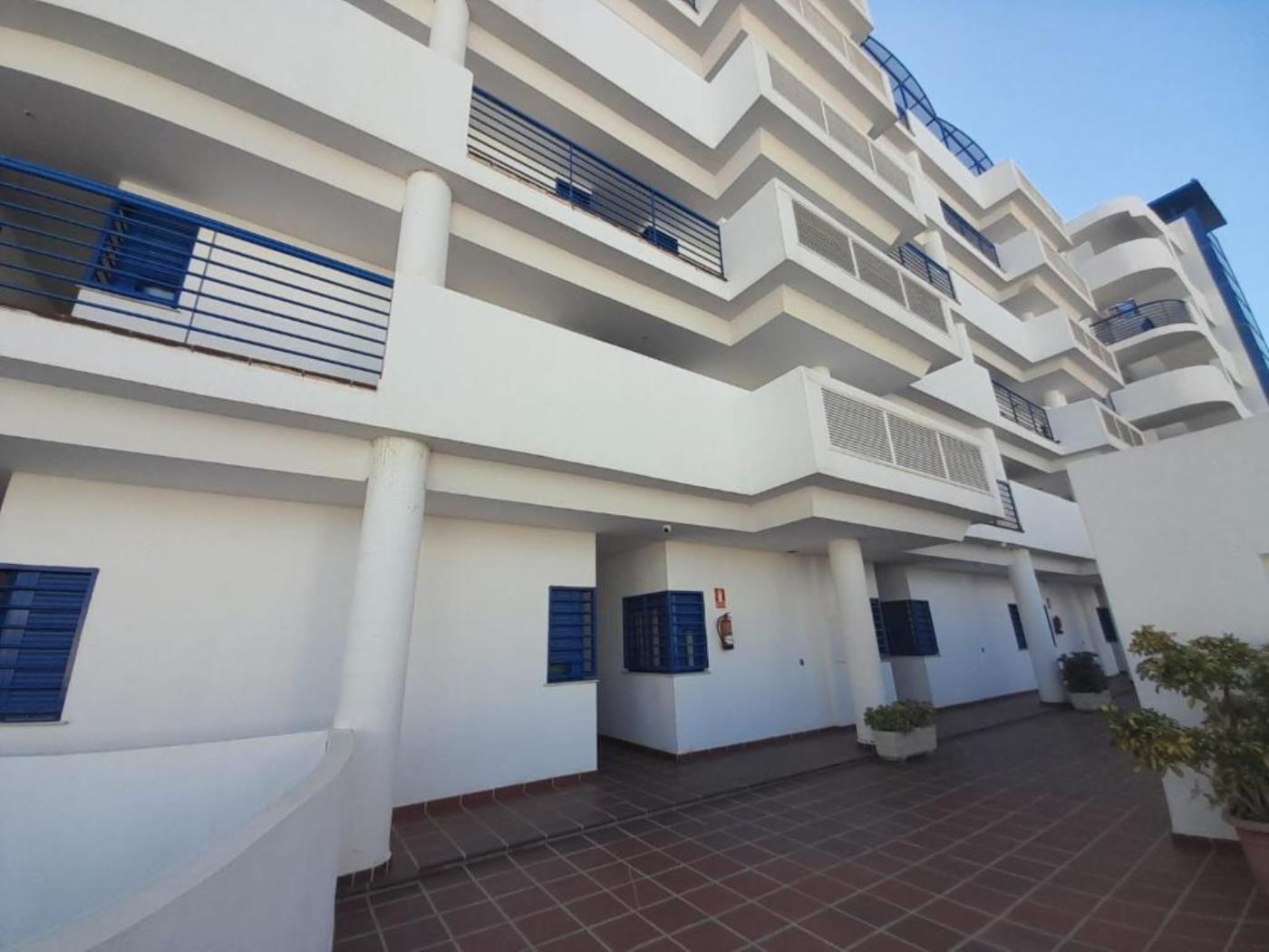 Apt. Large Beach Terrace in Benalmádena