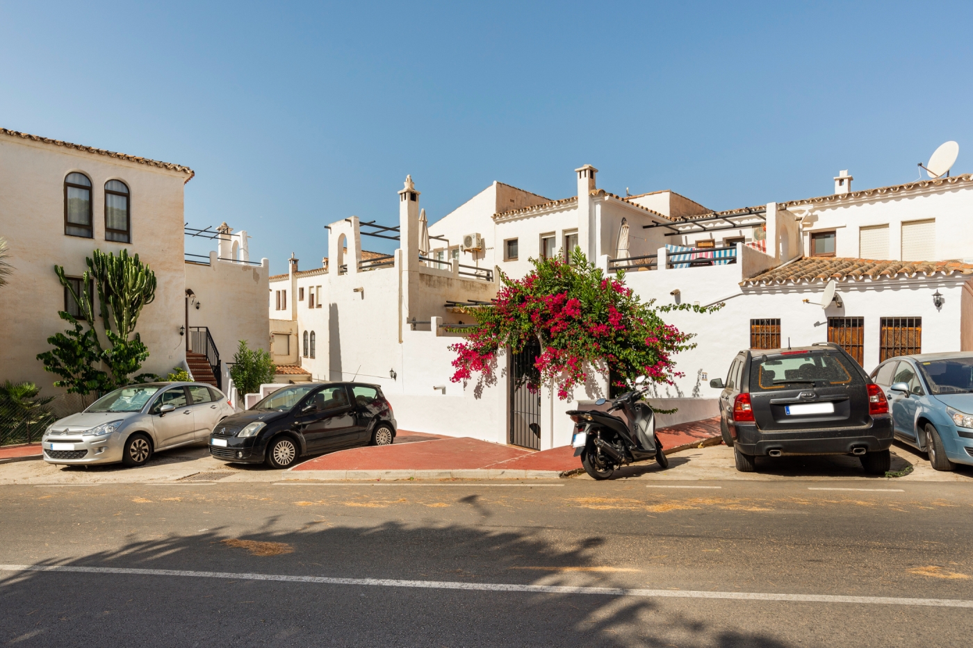 Bel appartement de 2 chambres situé à Pueblo Evita à Benalmádena