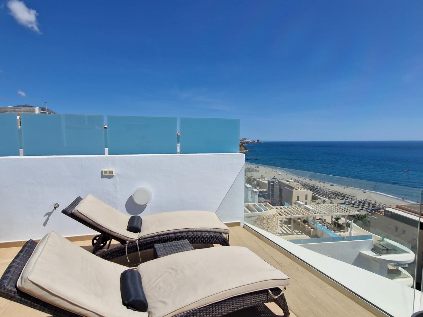 Duplex with breathtaking views in Fuengirola