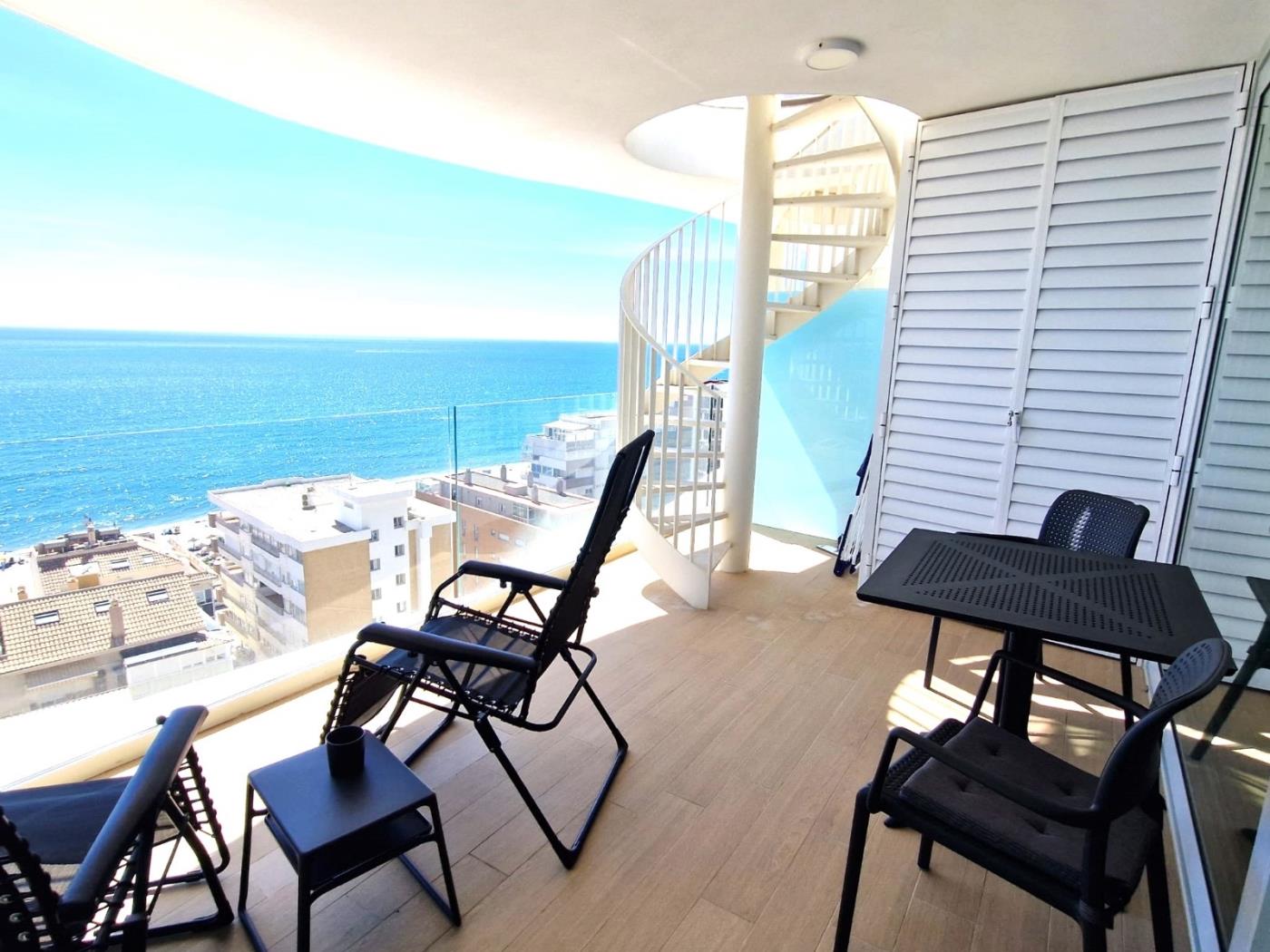 Duplex con vistas impresionantes en Fuengirola