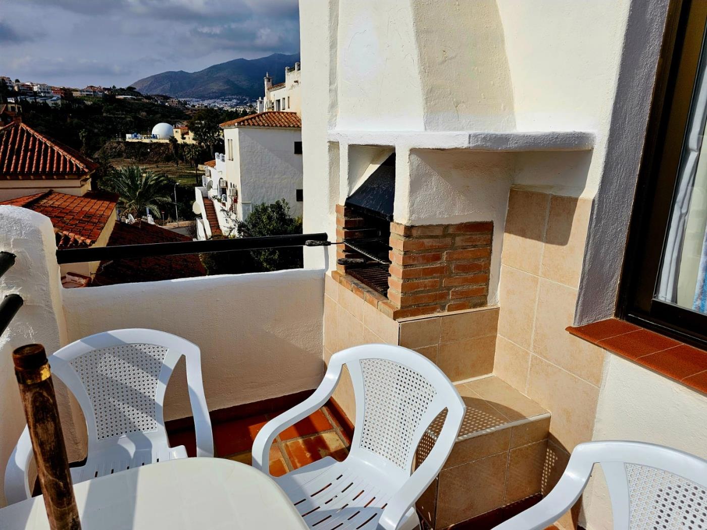 2 bed Mountain Views in Benalmádena