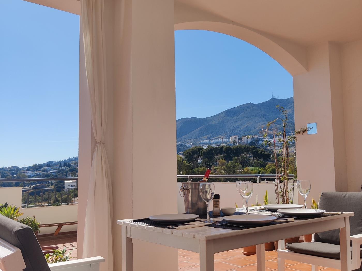 Cosy 1 bed Apt 50m2 Terrace in Benalmádena