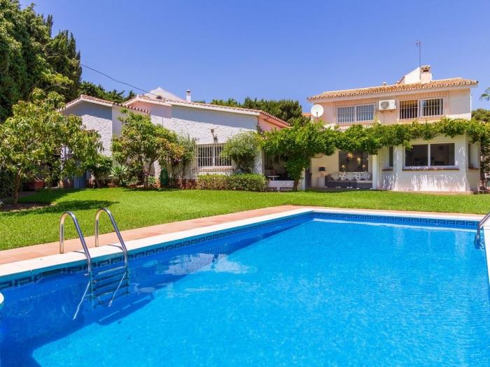 Stunning Villa in Torremolinos in Torremolinos