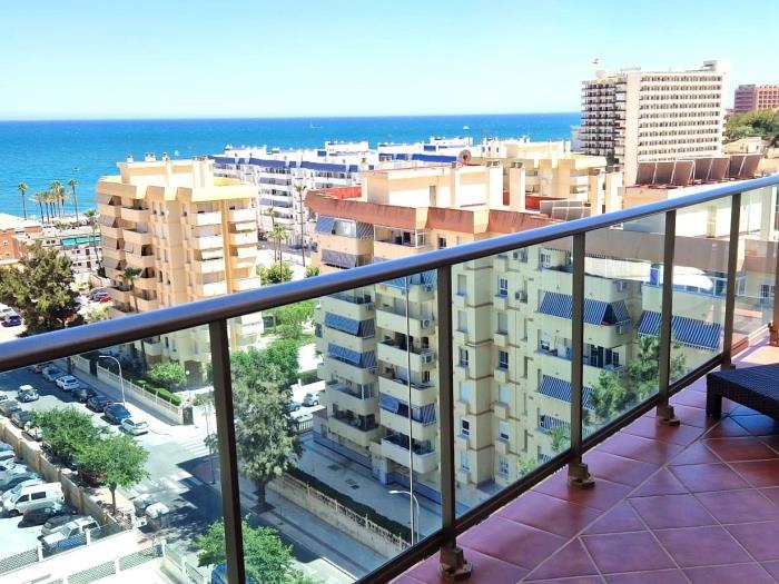 Two 1 bedroom apartments in Benalmadena Costa in Benalmádena