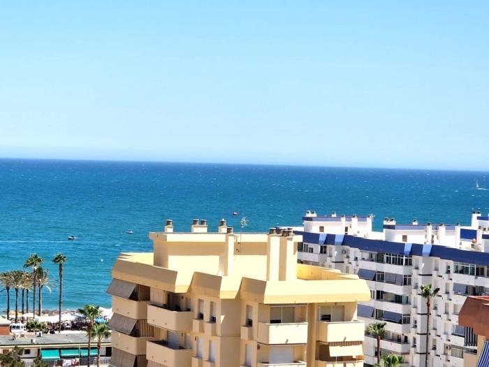 Two 1 bedroom apartments in Benalmadena Costa in Benalmádena