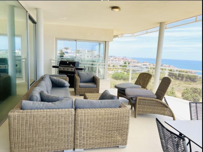 3 Bedroom Apartment in El Higueron in Fuengirola