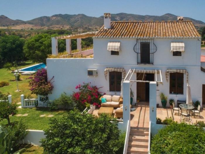 Finca de 4 dormitorios, Alhaurin de la Torre à Alhaurín de la Torre