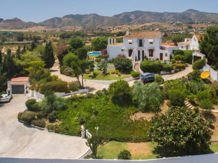 Finca de 4 dormitorios, Alhaurin de la Torre à Alhaurín de la Torre