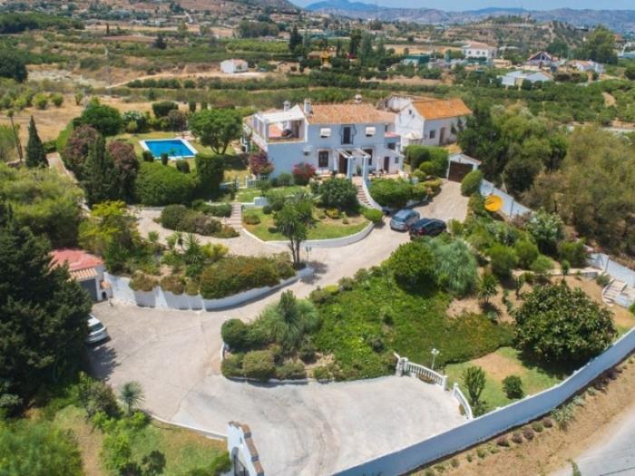 Finca de 4 dormitorios, Alhaurin de la Torre in Alhaurín de la Torre