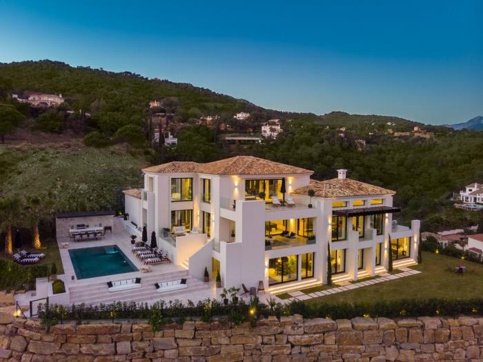 Stunning Villa in Benhavís, near Marbella in Benahavís