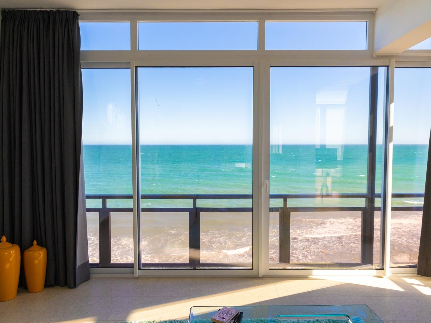 1 Dormitorio impresionante vistas del mar en Benalmádena