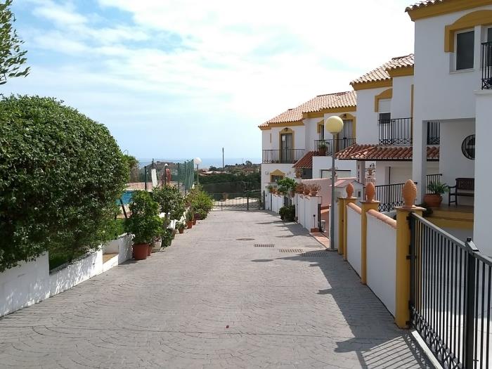 Impressive 2 Bed Penthouse Apartment with Great Views in Benalmádena