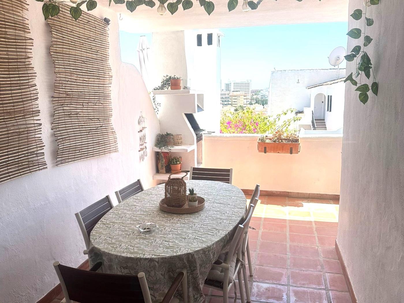 2 Bedroom Apartment in Pueblo Evita in Benalmádena