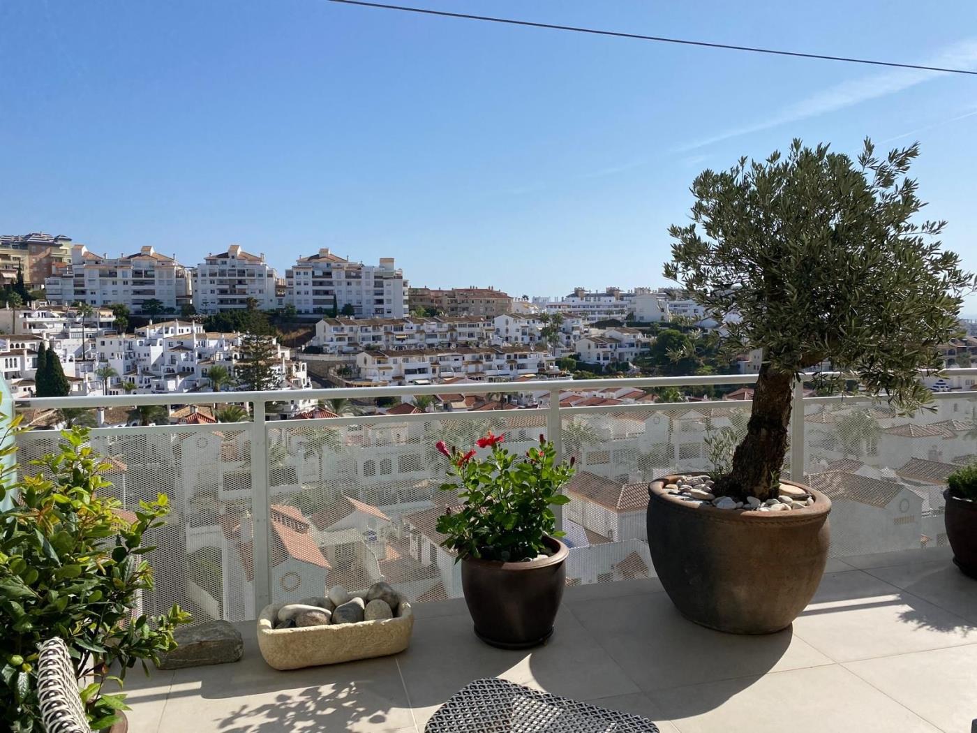 Duplex for Sale on Av las Palmeras à Benalmádena