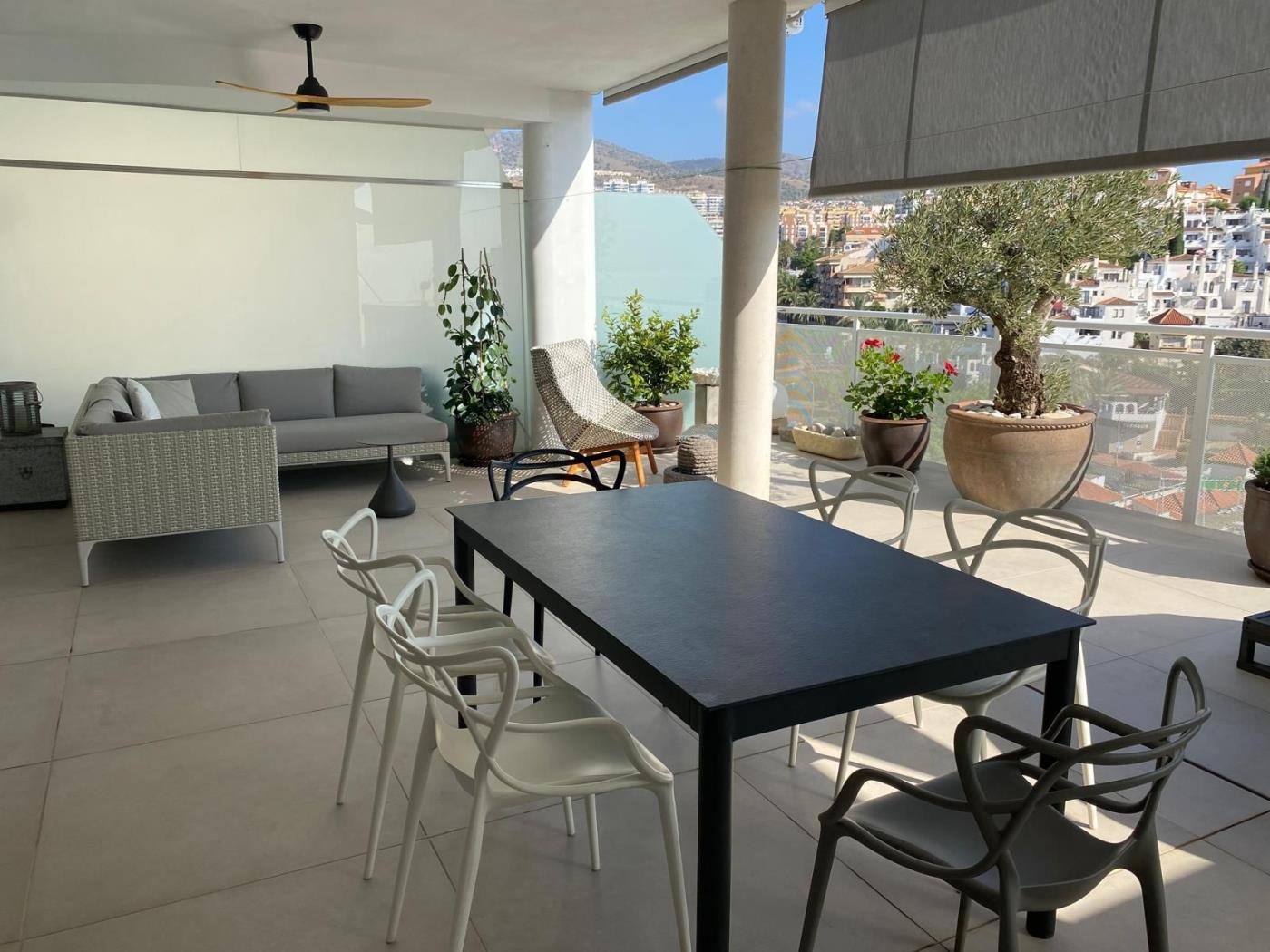 Duplex for Sale on Av las Palmeras à Benalmádena