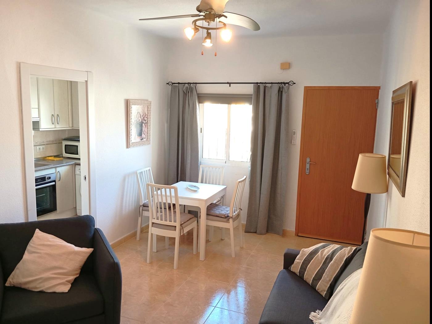 Charming 2 bed Benalmádena Costa in Benalmádena