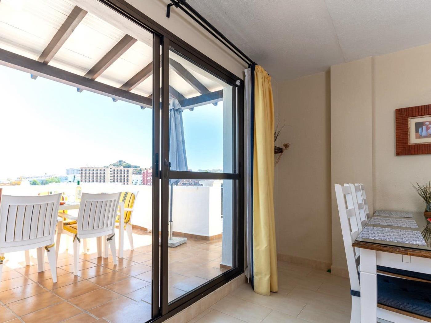 Charmant appartement de 3 chambres à Pueblo Evita à Benalmádena