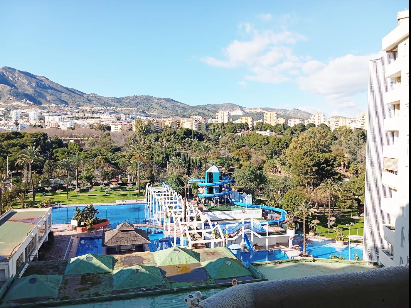 Appartement de luxe unique, 1 chambre et terrasse et jacuzzi, à Benalmádena