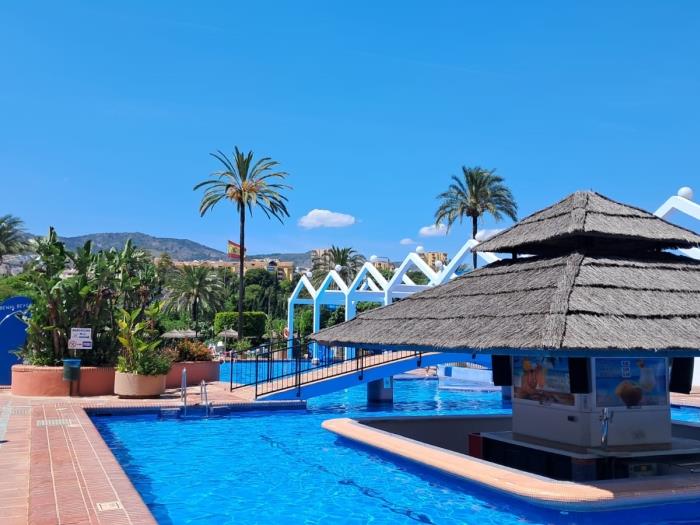 Apartamento de lujo único de 1 dorm. con amplia terraza y jacuzzi en Benalmádena