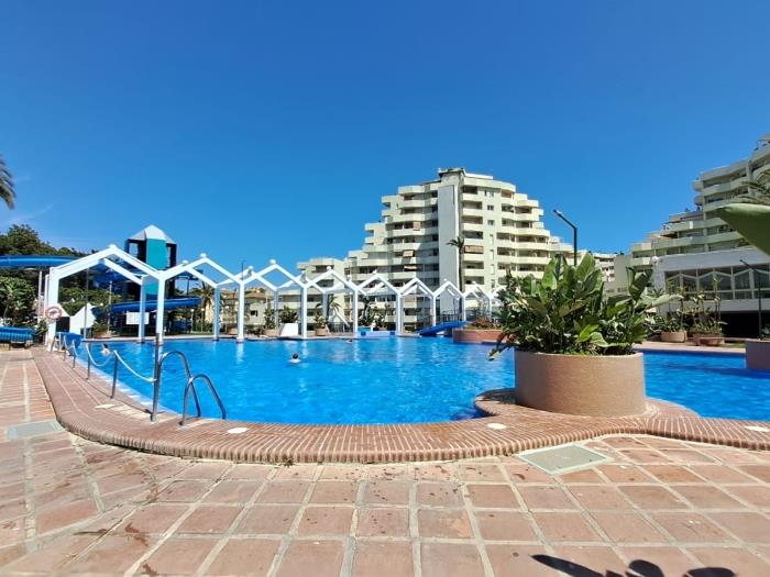 Apartamento de lujo único de 1 dorm. con amplia terraza y jacuzzi en Benalmádena