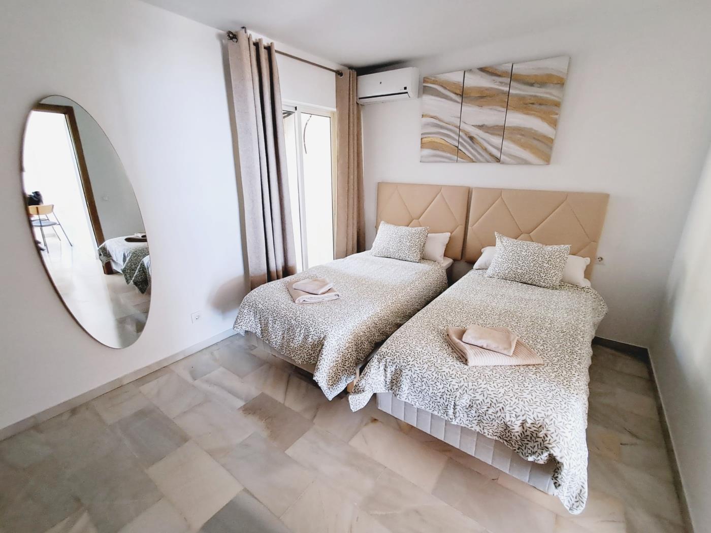 Beachfront Bliss in Torremuelle – Newly Renovated 2-Bedroom Apart in Benalmádena