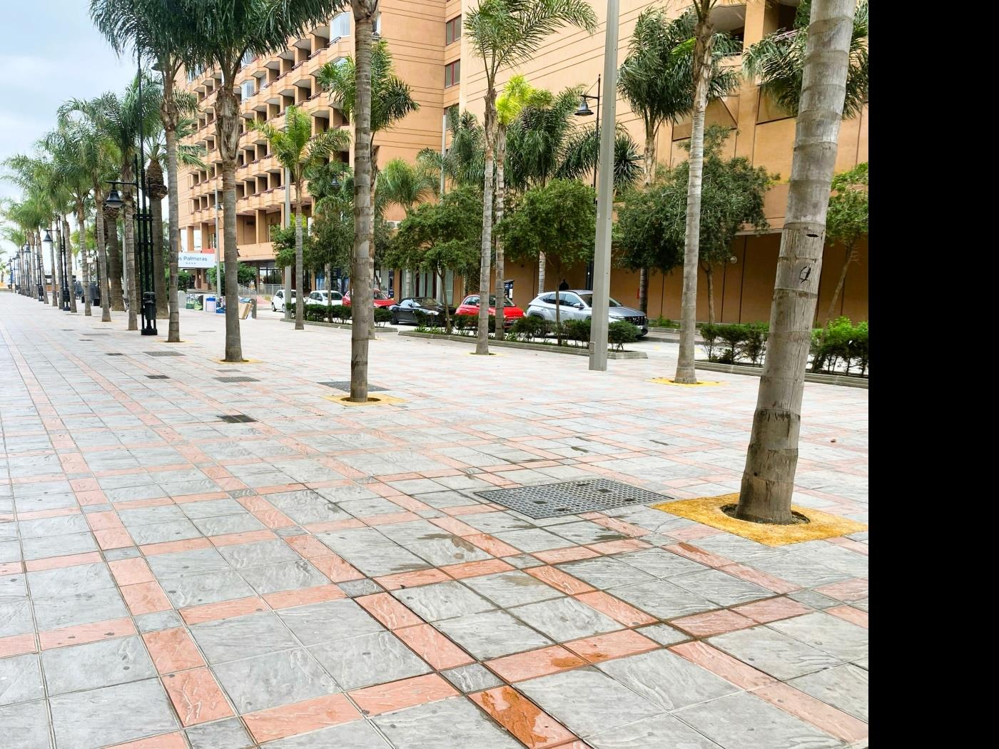 Local de 58m2 la Marina, Fuengirola à Fuengirola