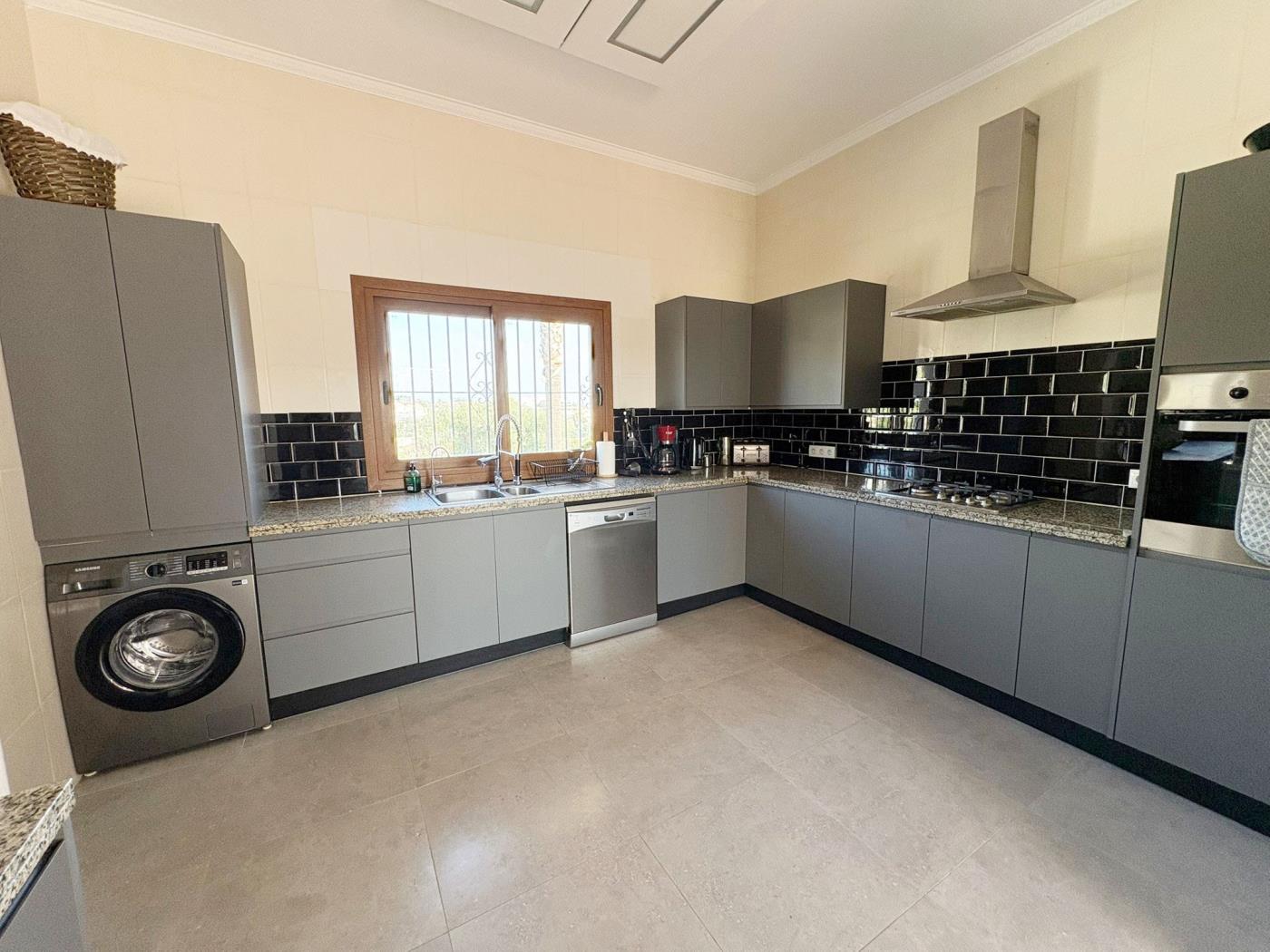 Villa de 4 dormitorios con piscina privada en Benalmádena en Benalmádena