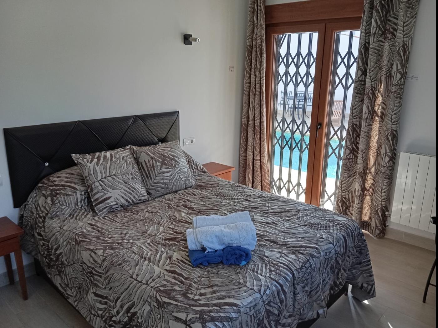 Villa de 4 dormitorios con piscina privada en Benalmádena en Benalmádena