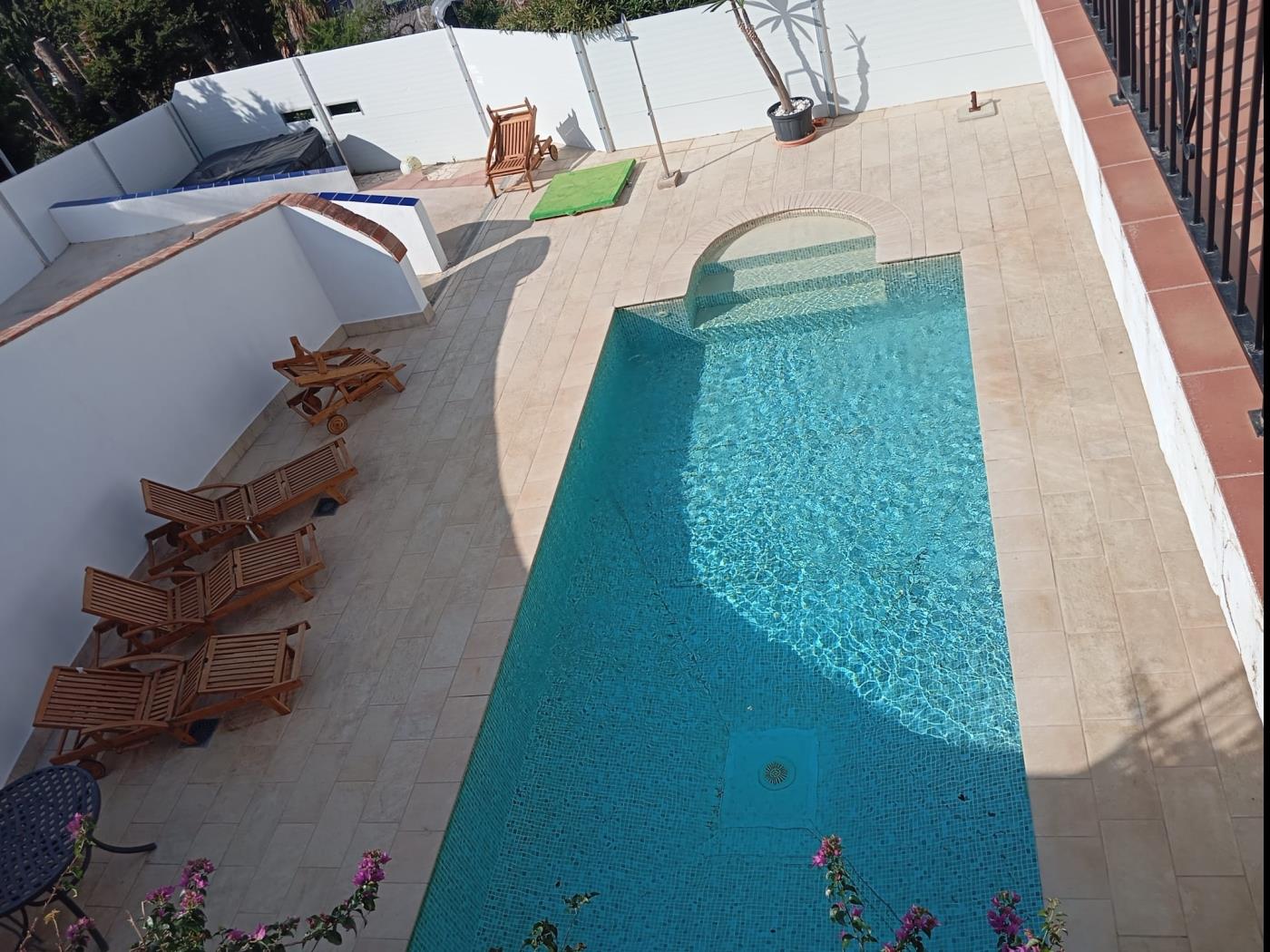 Villa de 4 dormitorios con piscina privada en Benalmádena en Benalmádena