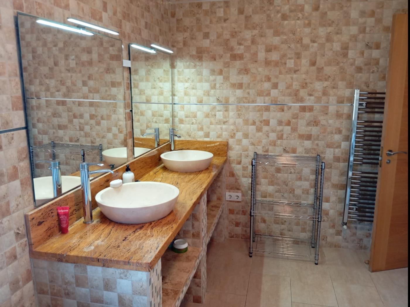 Villa de 4 dormitorios con piscina privada en Benalmádena en Benalmádena