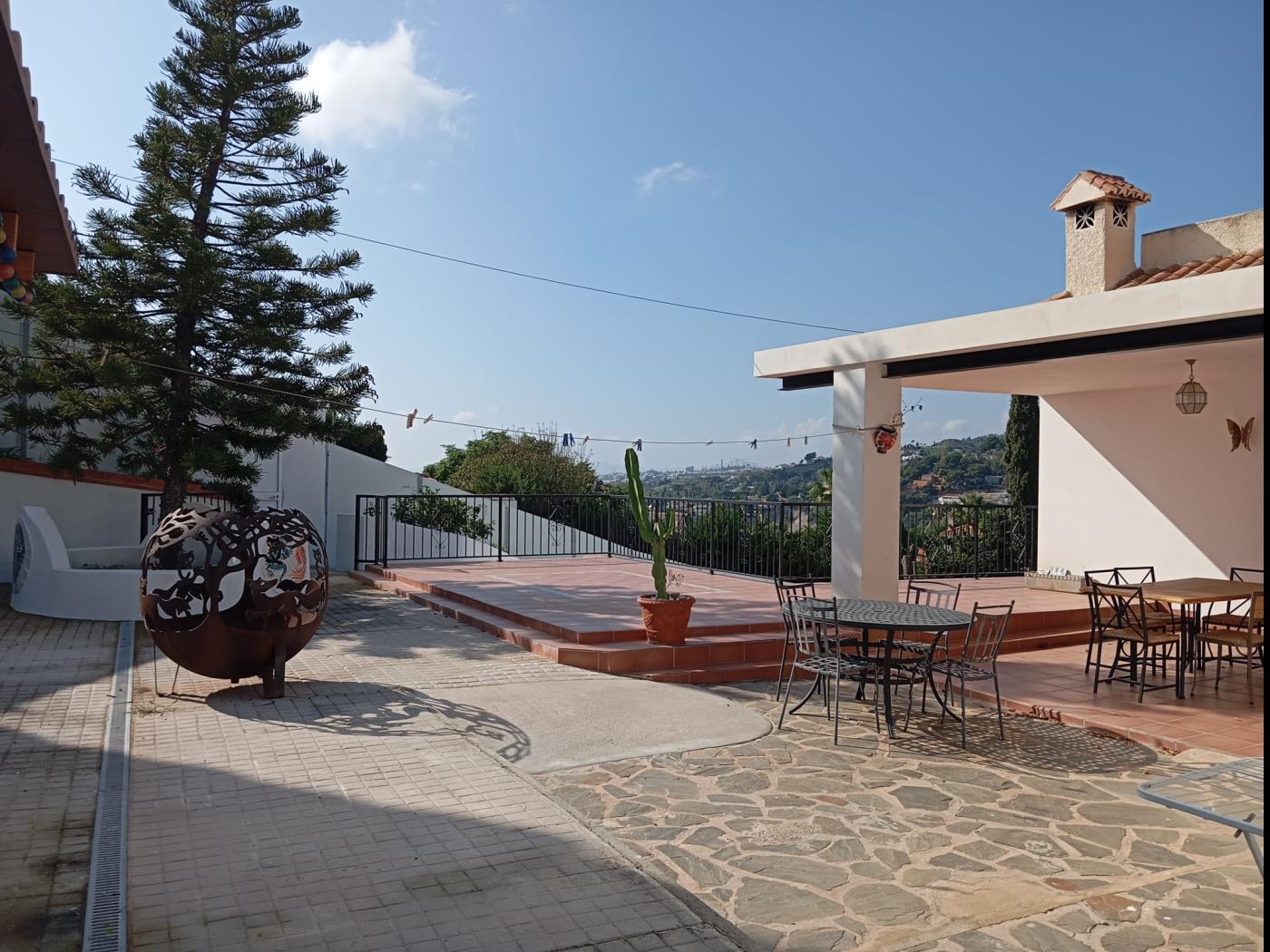 Villa de 4 dormitorios con piscina privada en Benalmádena en Benalmádena