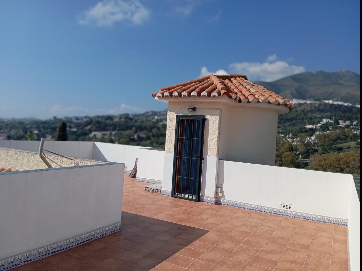 Villa de 4 dormitorios con piscina privada en Benalmádena en Benalmádena