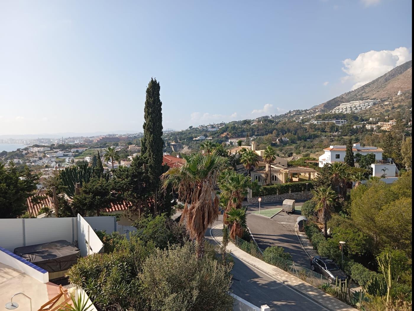 Villa de 4 dormitorios con piscina privada en Benalmádena en Benalmádena