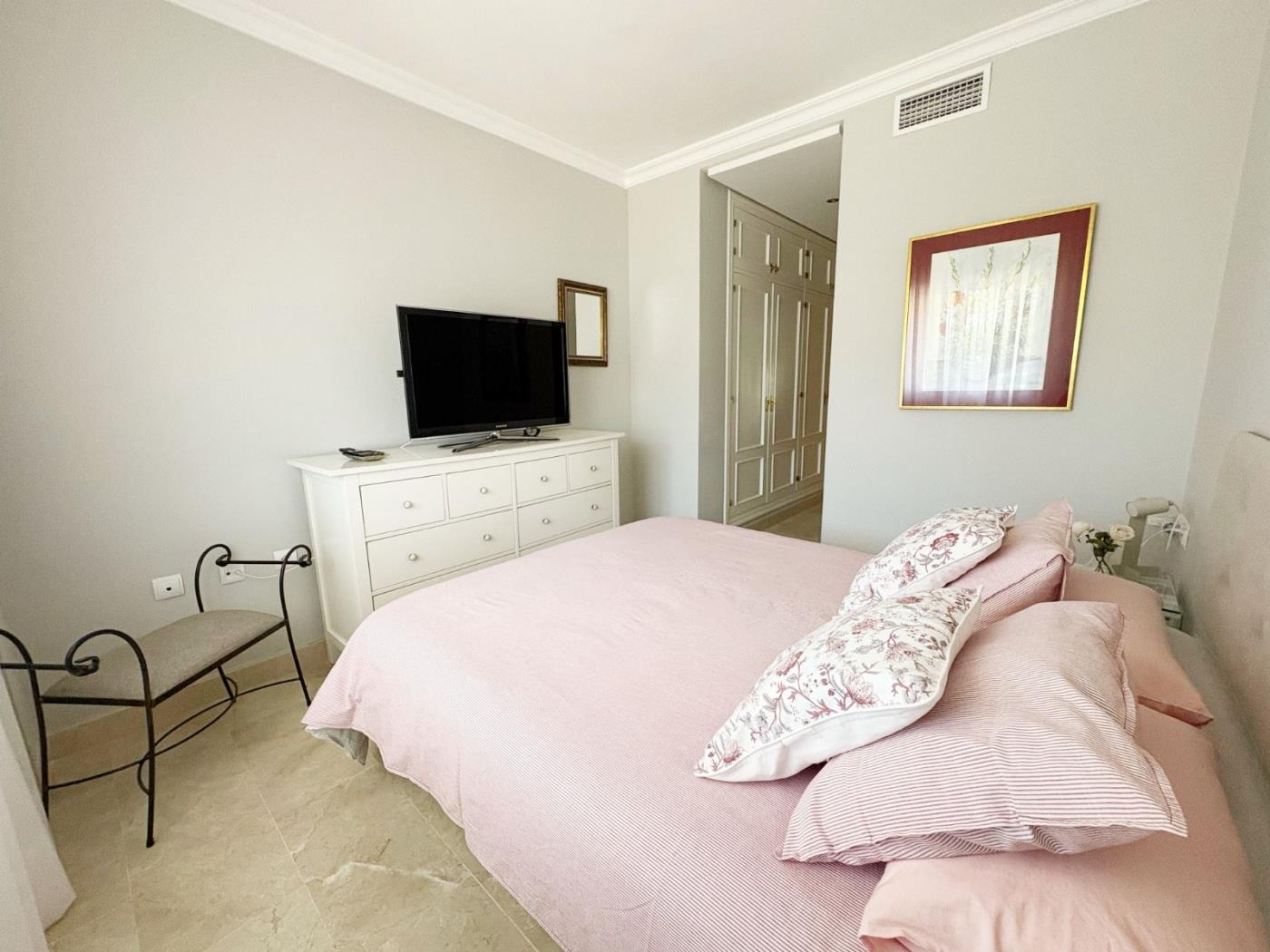 Larga duración : 3 dorm dúplex: gran terraza privada, parking en Benalmádena