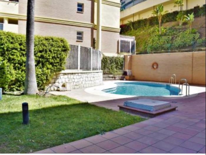 Larga duración : 3 dorm dúplex: gran terraza privada, parking en Benalmádena