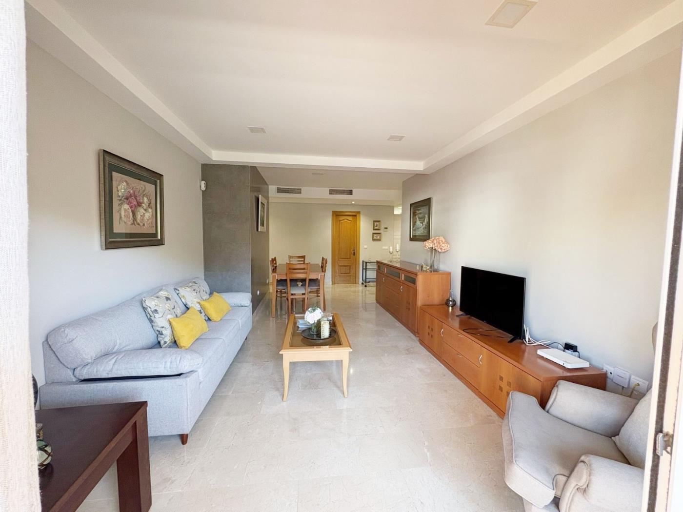Larga duración : 3 dorm dúplex: gran terraza privada, parking en Benalmádena