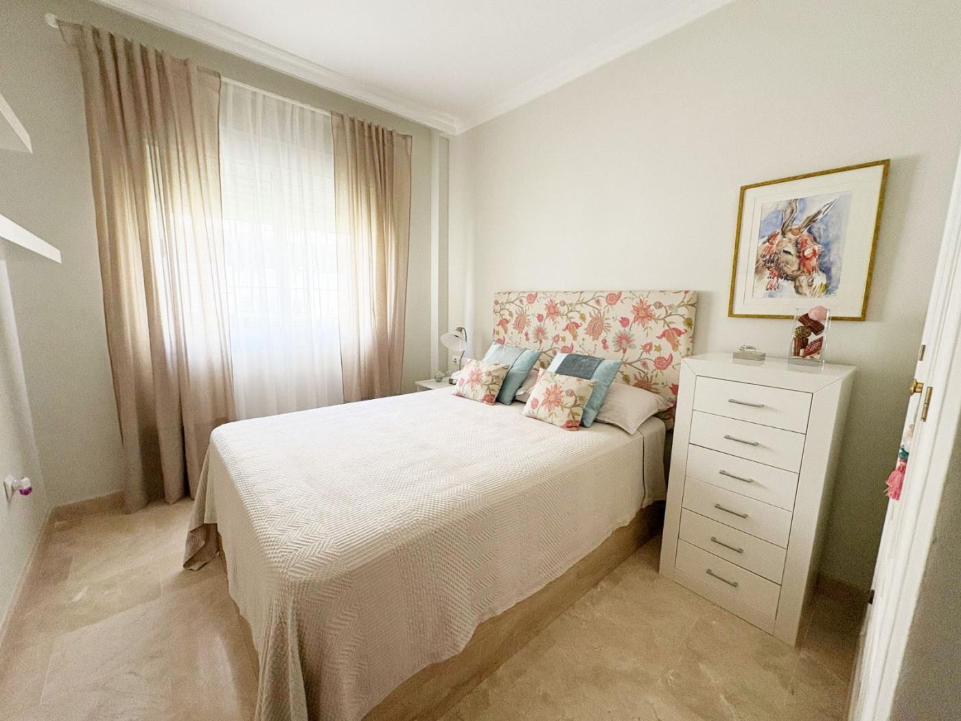 Larga duración : 3 dorm dúplex: gran terraza privada, parking en Benalmádena