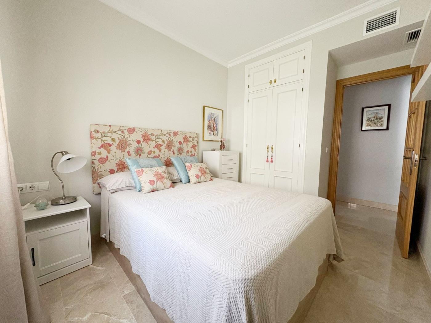 Larga duración : 3 dorm dúplex: gran terraza privada, parking en Benalmádena