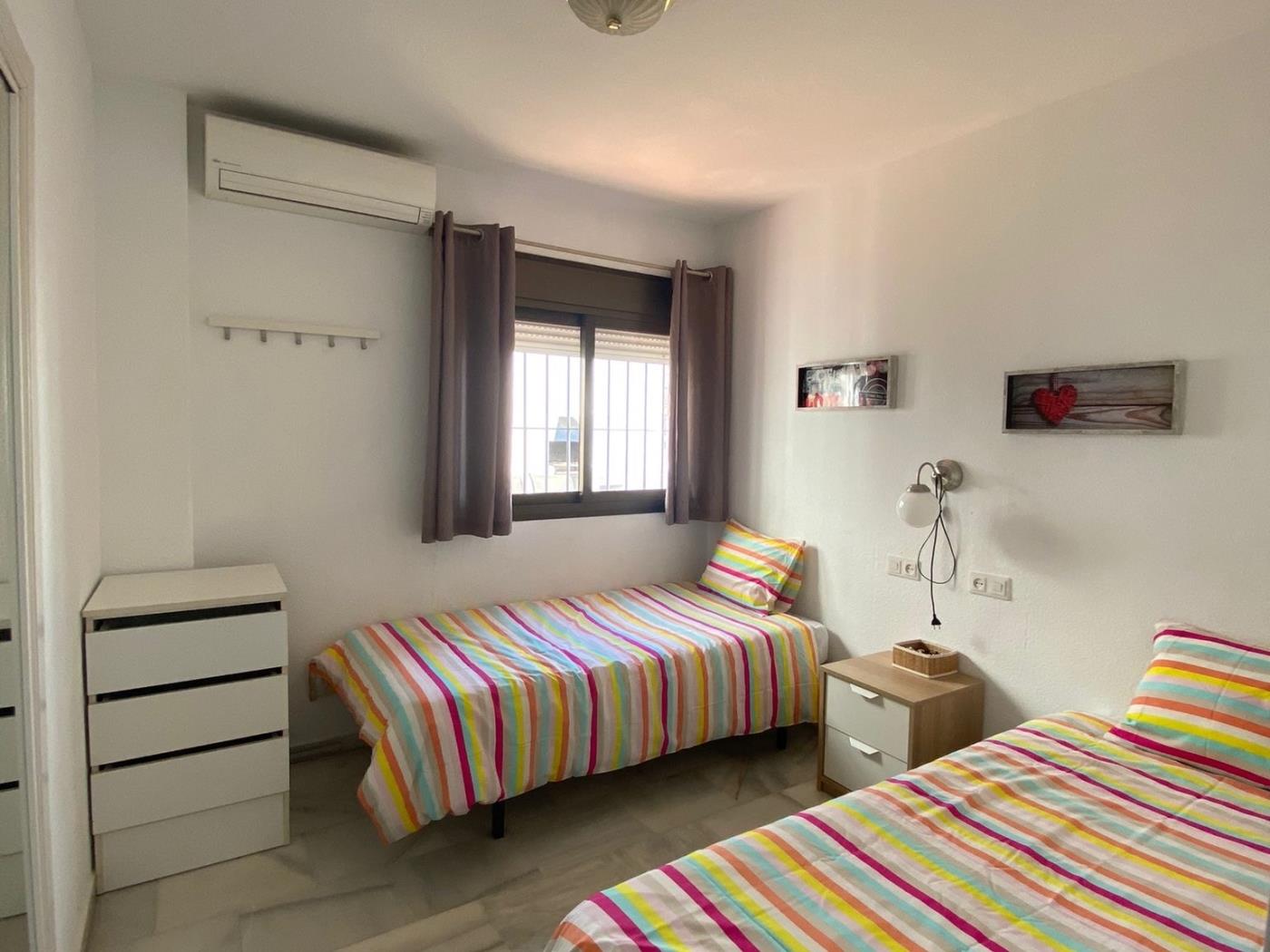 Grazioso appartamento con 2 camere da letto a Pueblo Evita in Benalmádena