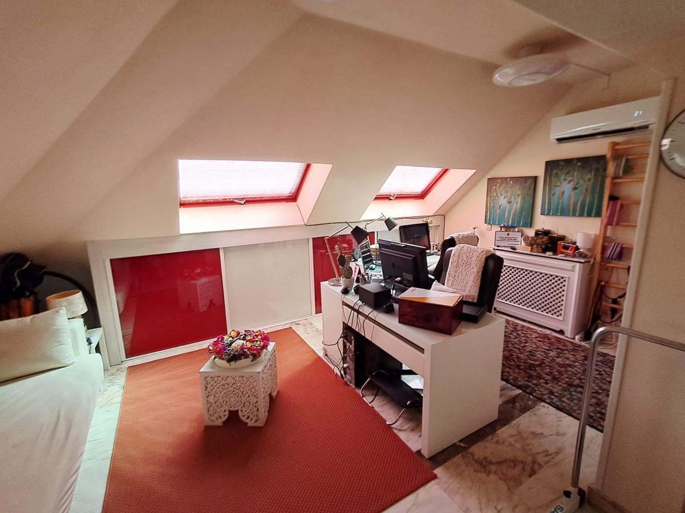 Luxury 4-Bedroom Semi-Detached Home with Premium Features. in Benalmádena