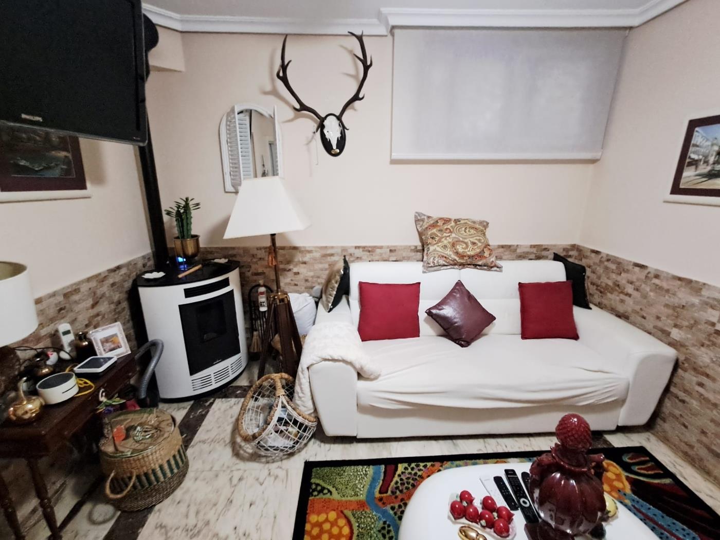 Luxury 4-Bedroom Semi-Detached Home with Premium Features. in Benalmádena
