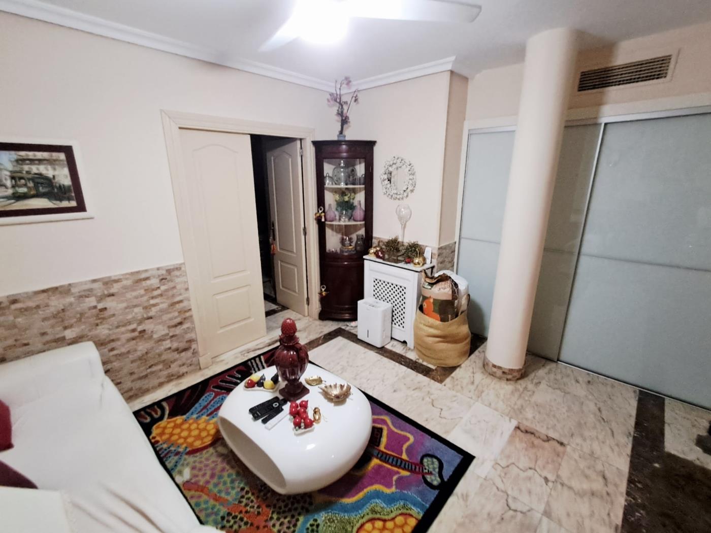 Luxury 4-Bedroom Semi-Detached Home with Premium Features. in Benalmádena
