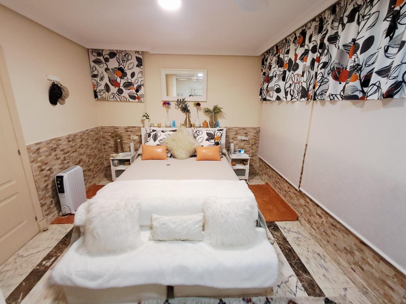 Luxury 4-Bedroom Semi-Detached Home with Premium Features. in Benalmádena