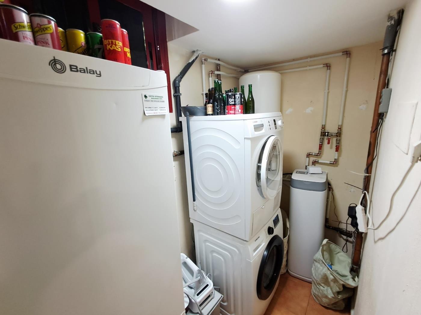 Luxury 4-Bedroom Semi-Detached Home with Premium Features. in Benalmádena